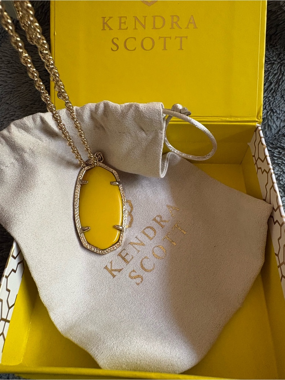 Kendra Scott Gold-Tone drop Necklace with Yellow Pendant - Picture 3 of 4
